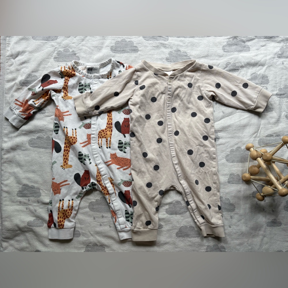 H&M Baby Sleeper Set Animals and Neutral Dots